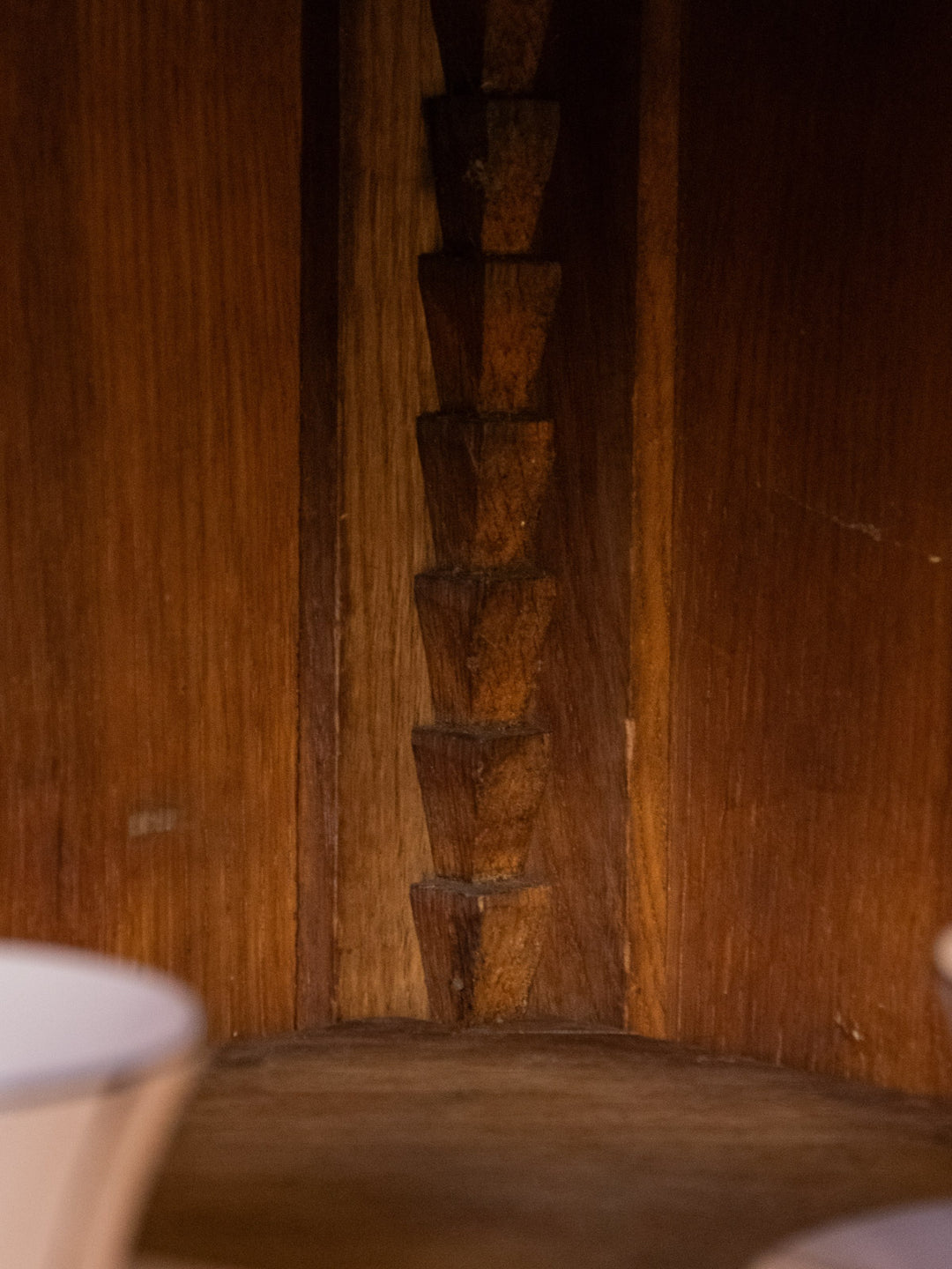 gilbert-buffet-bois-604-10