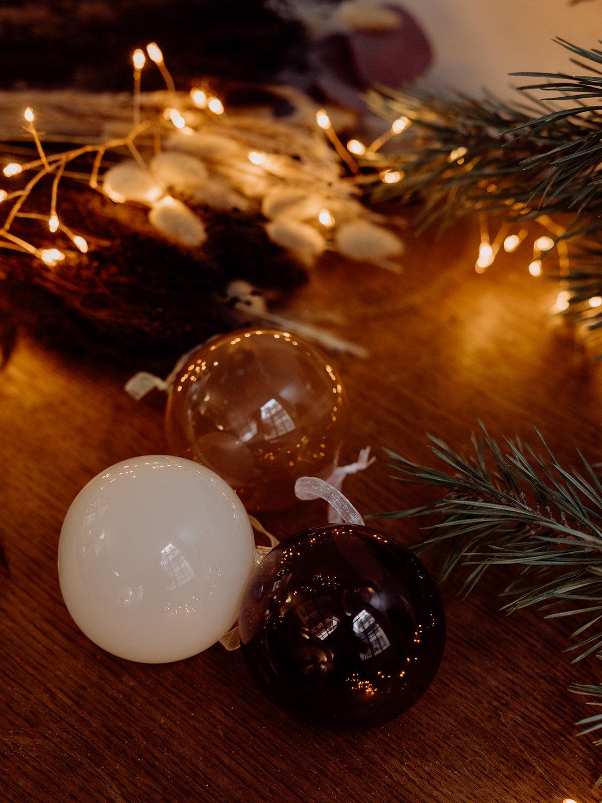 Marion, la boule de Noël - Debongout